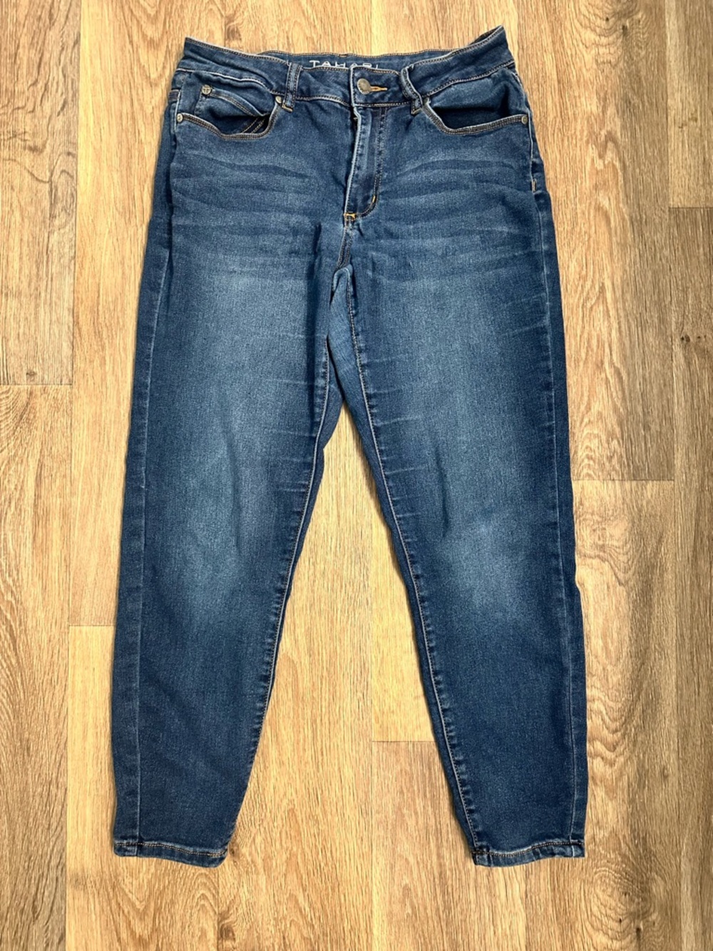 Tahari Women's Mid-Rise Blue Skinny Jeans Size 8 - Picture 2 of 8